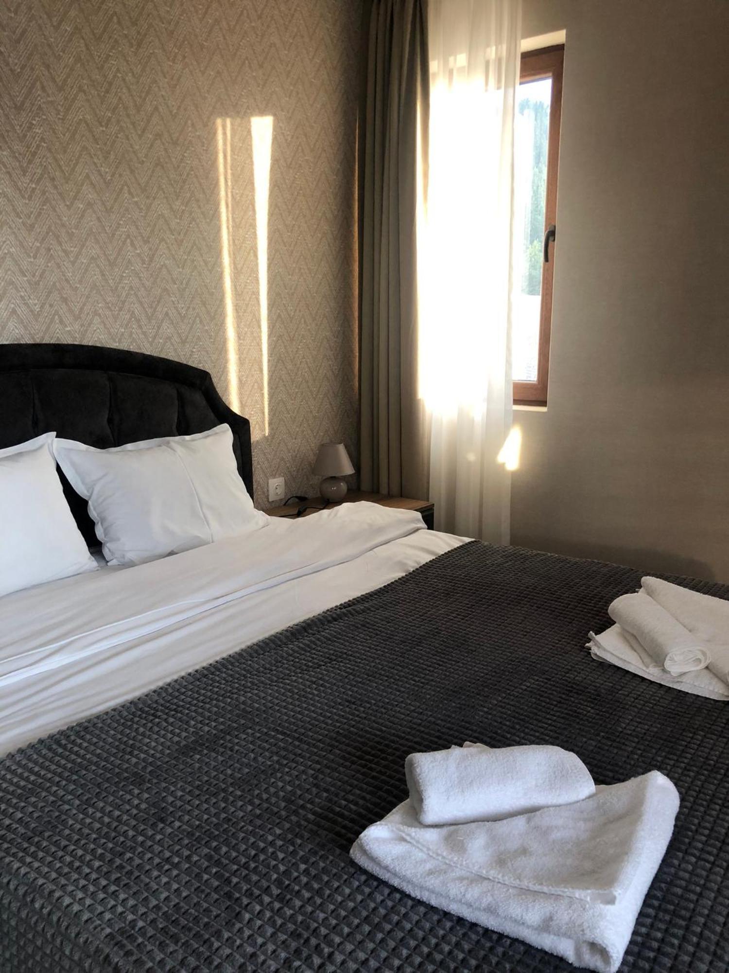 Luxury Aparthotel Studenets ปอมโปโรโว ภายนอก รูปภาพ
